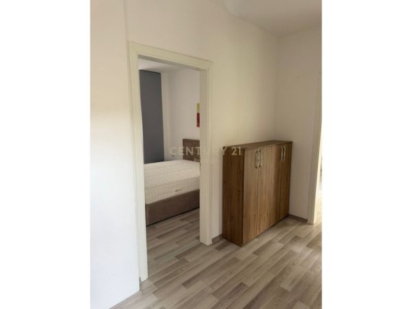 Tirane, shes apartament 1+1 Kati 1, 78 m² 97.000 € (Fresku)