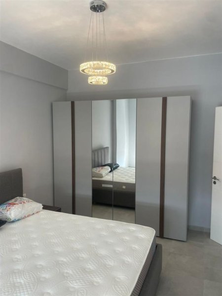Tirane, jepet me qera apartament 2+1 Kati 7, 80 m² 700 € (MATERNITETI RI)