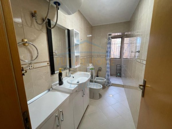 Tirane, jepet me qera apartament 1+1 Kati 5, 61 m² 600 € (Rruga Haxhi Hysen Dalliu)