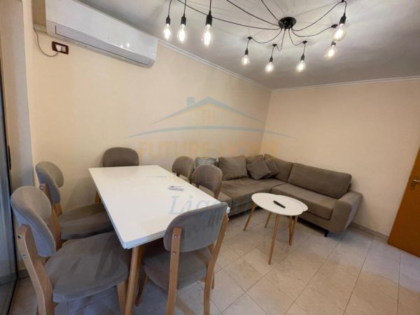 Tirane, jepet me qera apartament 1+1 Kati 5, 61 m² 600 € (Rruga Haxhi Hysen Dalliu)