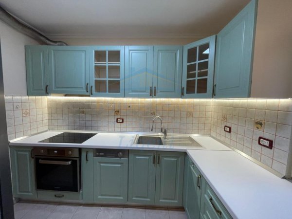 Tirane, jepet me qera apartament 1+1 Kati 5, 61 m² 600 € (Rruga Haxhi Hysen Dalliu)