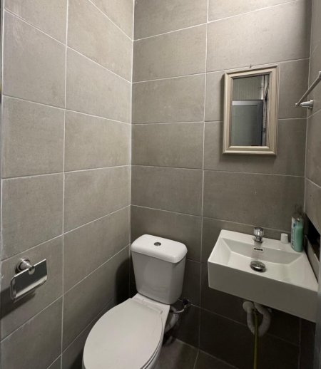 Tirane, jepet me qera ambjent biznesi Kati 0, 30 m²