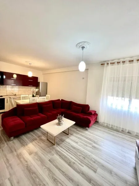 Tirane, shitet apartament 1+1 , 66 m² (astir)