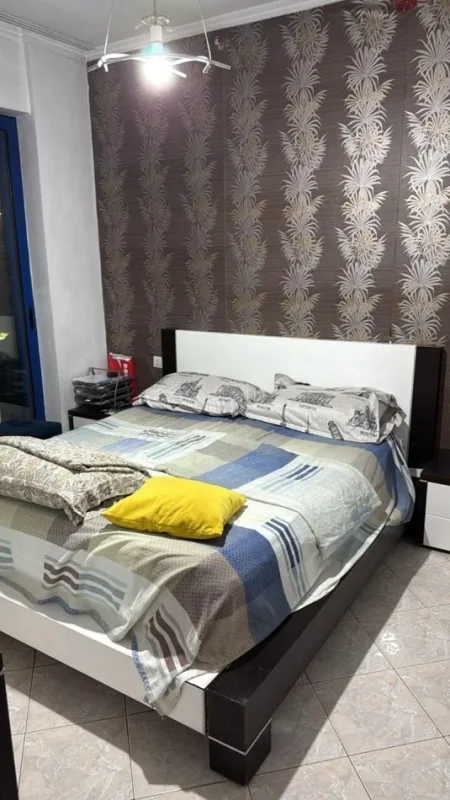 Tirane, jepet me qera apartament 1+1+Ballkon Kati 9, 80 m² 800 € (RRUGA E KOSOVAREVE)