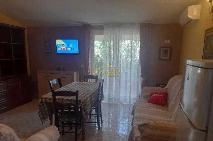 Tirane, jepet me qera apartament 2+1 Kati 3, 130 m² 600 € (KRISTAL CENTER)