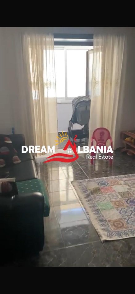 Tirane, jepet me qera apartament 2+1 , 83 m² 550 € (ne Rrugen e Elbasanit prane Shkolles se Baletit)
