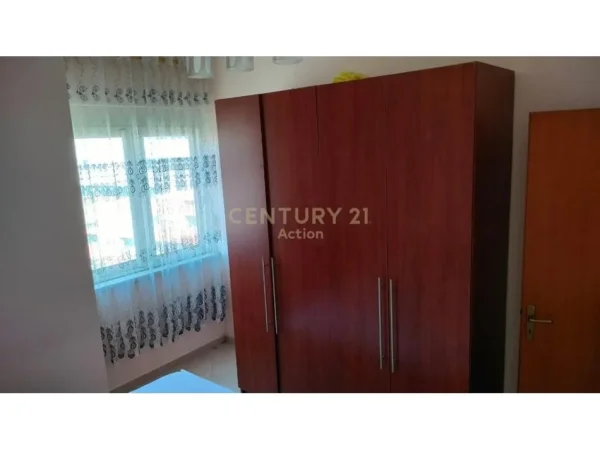 Tirane, jepet me qera apartament 2+1 Kati 7, 74 m² 450 € 