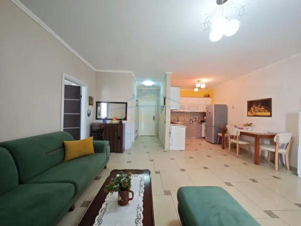 Durres, jepet me qera apartament 1+1 Kati 4, 70 m² 350 € 