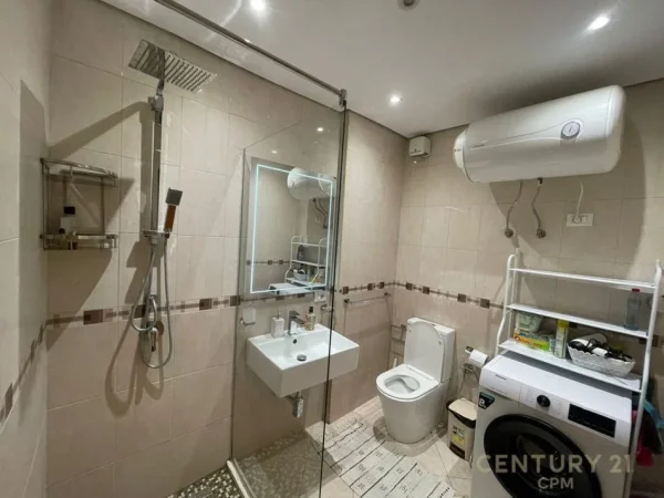 Tirane, jepet me qera apartament 1+1+Ballkon Kati 11, 76 m² 950 € 
