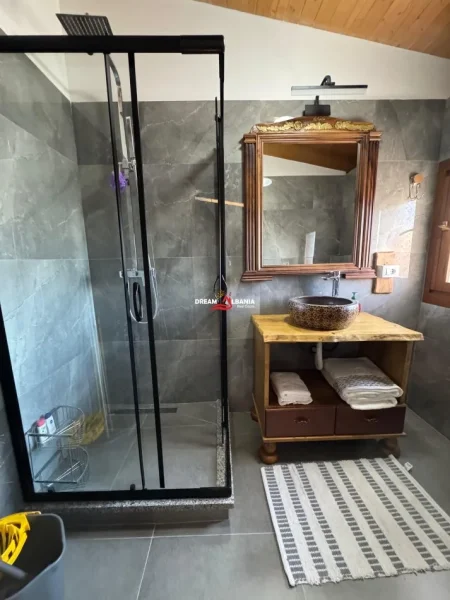 Tirane, jepet me qera garsonier , 40 m² 350 € (Rrethrrotullimi i Shkozes)