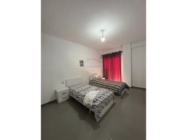 Tirane, shitet apartament 2+1+Ballkon Kati 7, 130 m² 163.000 € (Yzberisht)