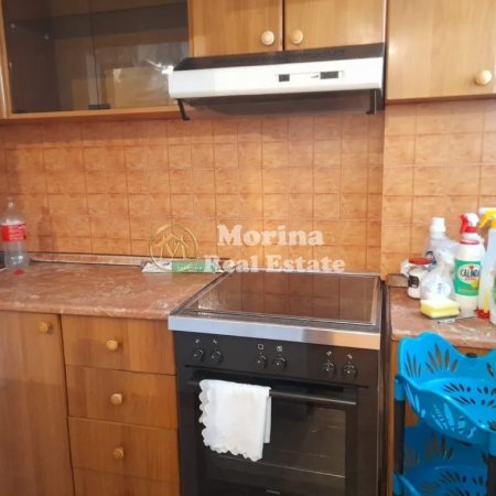 Tirane, jepet me qera apartament 1+1 Kati 5, 100 m² 400 € (Rruga Ferit Xhajko)