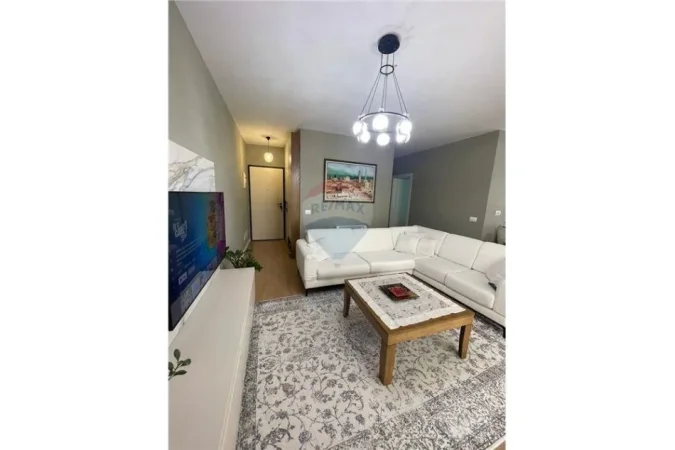 Tirane, shitet apartament 2+1+Ballkon , 115 m² 360.000 € 