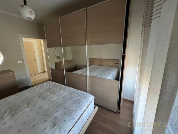 Tirane, jepet me qera apartament 2+1 Kati 2, 85 m² 800 € (KOMUNA E PARISIT)