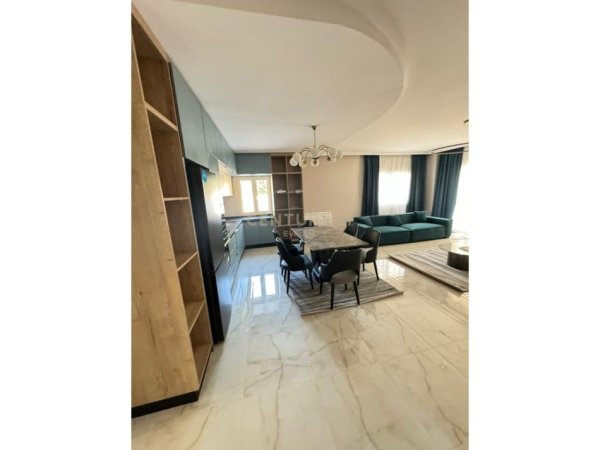 Tirane, jepet me qera apartament 2+1 Kati 2, 116 m² 1.000 € (FARKE - RESIDENCA LAKE LAND)