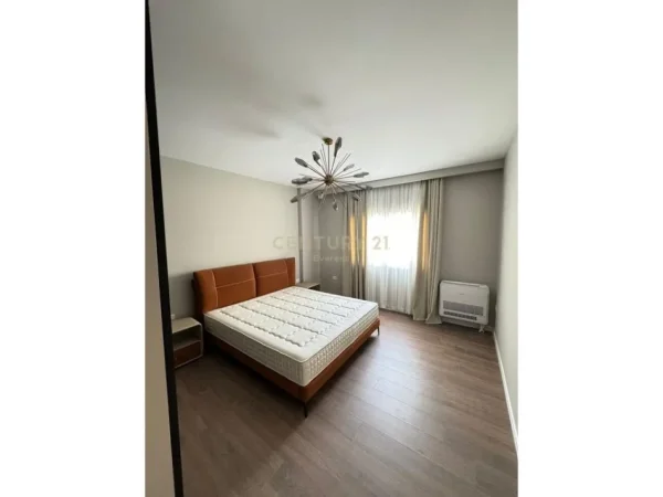 Tirane, jepet me qera apartament 2+1 Kati 2, 116 m² 1.000 € (FARKE - RESIDENCA LAKE LAND)