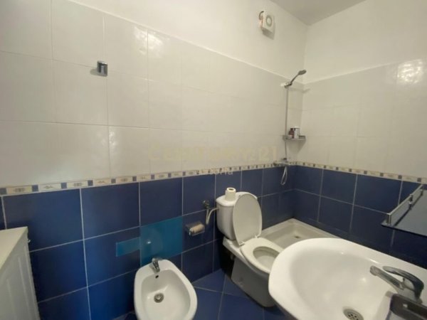 Tirane, jepet me qera apartament 2+1 Kati 5, 88 m² 450 € (Astir)
