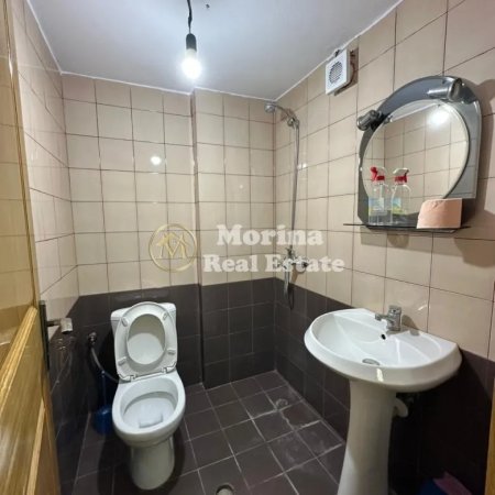 Tirane, jepet me qera ambjent biznesi Kati 2, 93 m² 400 € (Myslym Shyri)