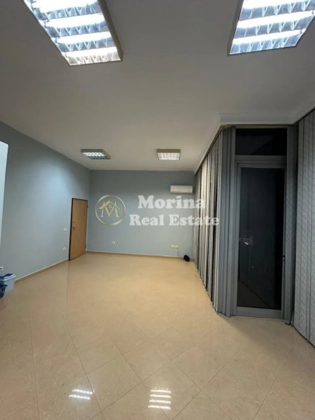 Tirane, jepet me qera ambjent biznesi Kati 2, 93 m² 400 € (Myslym Shyri)