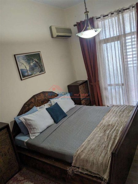 Tirane, jepet me qera apartament 2+1+Ballkon Kati 3, 76 m² 600 € (Bulevardi Bajram Curri)