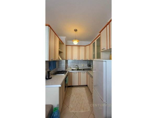 Durres, shitet apartament 1+1 Kati 2, 68 m² 109.500 € (Shkembi i Kavajes)