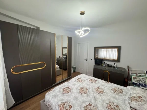 Tirane, shitet apartament 2+1 Kati 10, 90 m² 155.000 € (Rruga xhanfize Keko)