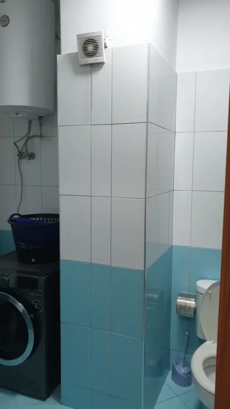 Tirane, jepet me qera apartament 2+1+Ballkon Kati 1, 98 m² 450 € (Fresku)