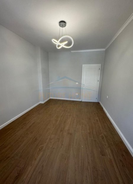 Tirane, shitet apartament 2+1 Kati 4, 119 m² 143.000 € (Rruga Shefqet Kuka ,Fresk)