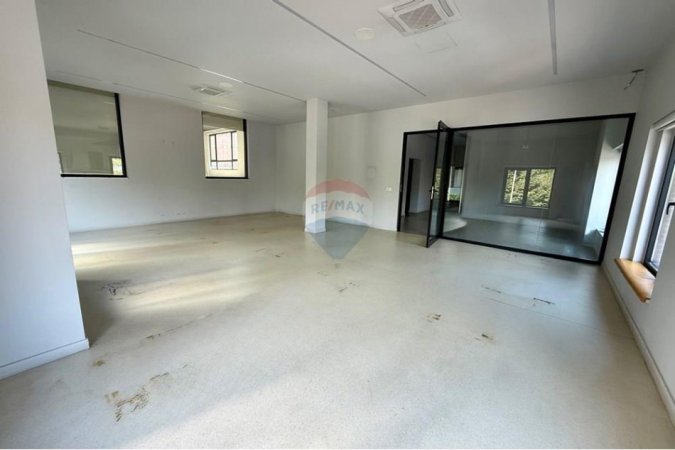 Ambient komercial per qira tek Rruga e Kavajes! (6000 Euro/muaj)