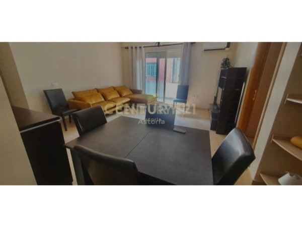 Tirane, jepet me qera apartament 1+1 Kati 1, 60 m² 500 € (Kodra e Diellit)