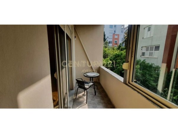 Tirane, jepet me qera apartament 1+1 Kati 1, 60 m² 500 € (Kodra e Diellit)