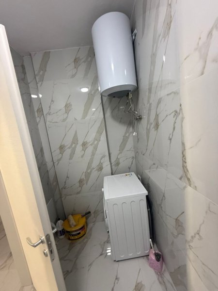 Tirane, jepet me qera apartament 2+1 Kati 3, 800 € 