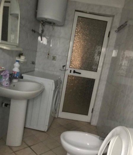 Tirane, jepet me qera apartament 2+1 Kati 2, 70 m² 400 € (MUHAMED GJOLLESHA)