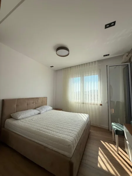 Tirane, jepet me qera apartament 1+1 Kati 9, 60 m² 650 € (Kompleksi Delijorgji)