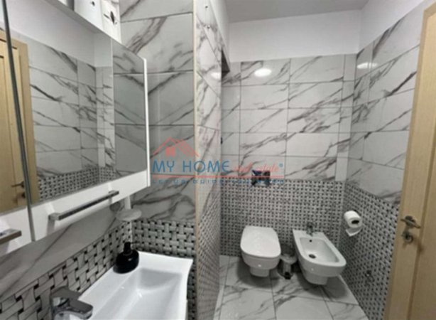 Tirane, jepet me qera apartament 2+1+Ballkon Kati 2, 94 m² (Kopeshti Botanik)