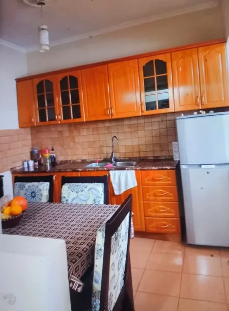 Tirane, jepet me qera apartament 1+1 Kati 7, 70 m² 500 € (Don Bosko, Pallatet e Arabit)