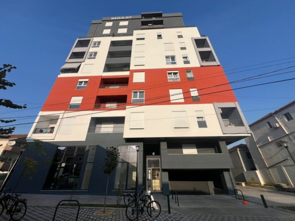 Tirane, jepet me qera apartament 1+1 Kati 2, 67 m² 550 € (Rruga 5 maji)