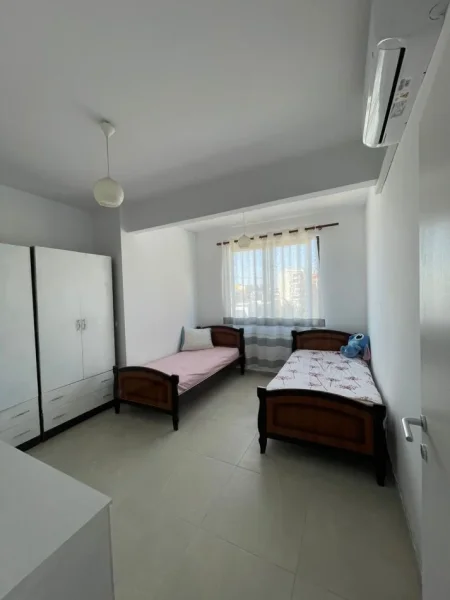 Tirane, jepet me qera apartament 2+1 Kati 6, 86 m² 700 € (Kryqzimi 21 Dhjetorit)