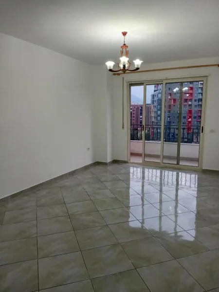 Tirane, jepet me qera apartament 2+1+Ballkon Kati 5, 100 m² 400 € (Astir)