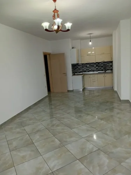 Tirane, jepet me qera apartament 2+1+Ballkon Kati 5, 100 m² 400 € (Astir)
