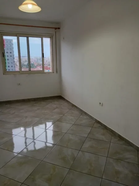 Tirane, jepet me qera apartament 2+1+Ballkon Kati 5, 100 m² 400 € (Astir)