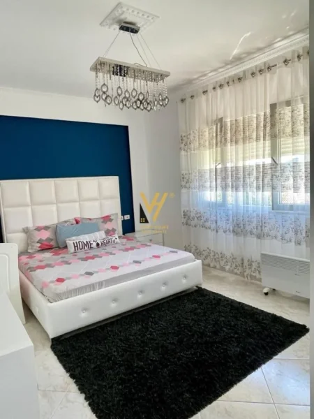Tirane, jepet me qera apartament 2+1+Ballkon Kati 4, 105 m² 700 € (JORDAN MISJA)