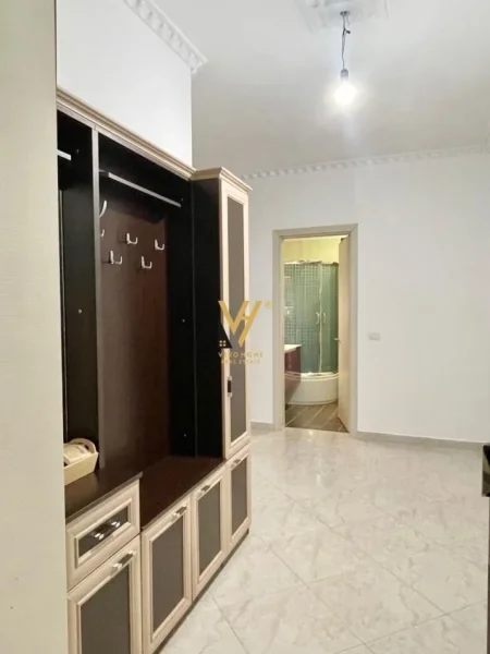 Tirane, jepet me qera apartament 2+1+Ballkon Kati 4, 105 m² 700 € (JORDAN MISJA)
