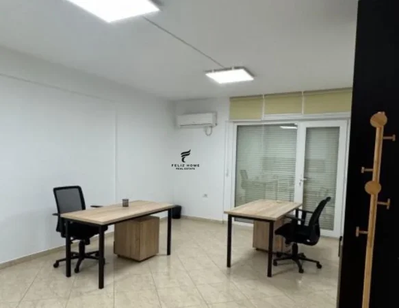 Tirane, jepet me qera zyre Kati 2, 128 m² 500 € (SIRI KODRA)
