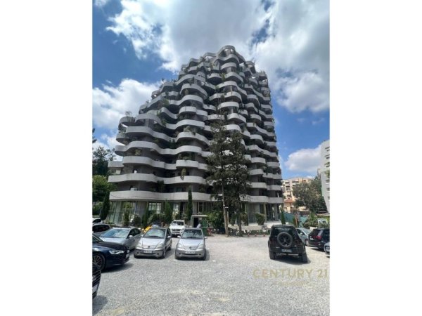 Tirane, jepet me qera zyre Kati 10, 123 m² 2.500 € (Lion Park Residence)