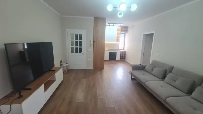 Tirane, jepet me qera apartament 2+1 Kati 5, 80 m² 750 € (Selvia, Rruga e Dibres)