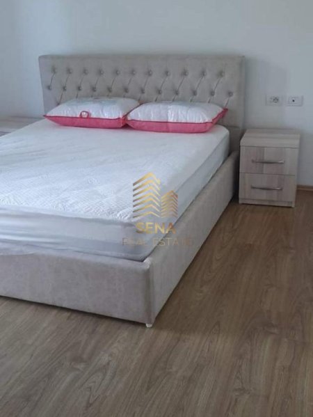 Tirane, jepet me qera apartament 2+1+Ballkon Kati 3, 100 m² 500 € (Rruga Pjeter Budi)