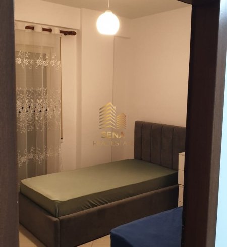 Tirane, jepet me qera apartament 2+1+Ballkon , 98 m² 450 € (Rruga Muhamed Deliu)