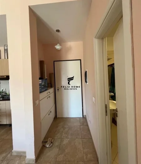 Tirane, jepet me qera apartament 2+1 Kati 4, 110 m² 470 € (KODRA E DIELLIT)