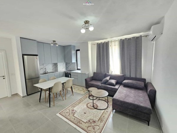 Tirane, jepet me qera apartament 1+1+Ballkon Kati 7, 70 m² 500 € (teodor keko)